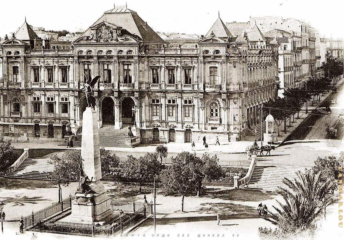 PA b- 011- Hotel de ville.JPG